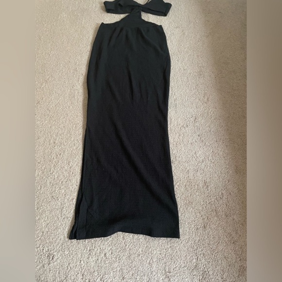 Black Cut out Maxi Dress Size Medium - Picture 4 of 9